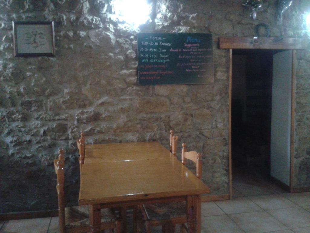 Hôtel Casa Angrill à Oliana Extérieur photo